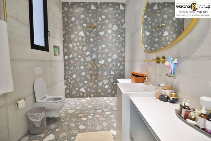 דו משפחתי, האחדות 29, שרונה, כפר יונה