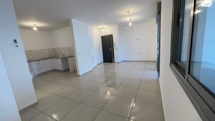 חיים הרצוג 24