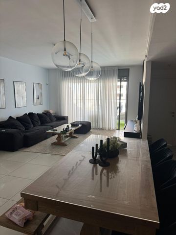 יצחק שמיר 12