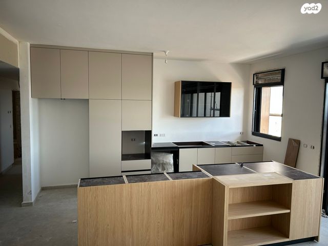 דירה, המאה ואחד 1, רמת סמל, נס ציונה