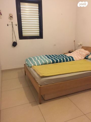 דירה, דוד רזיאל 11, רמת הנשיא, בת ים