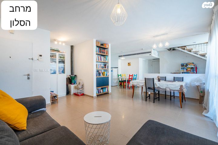 גג/ פנטהאוז, אורן 38, החורש, חריש