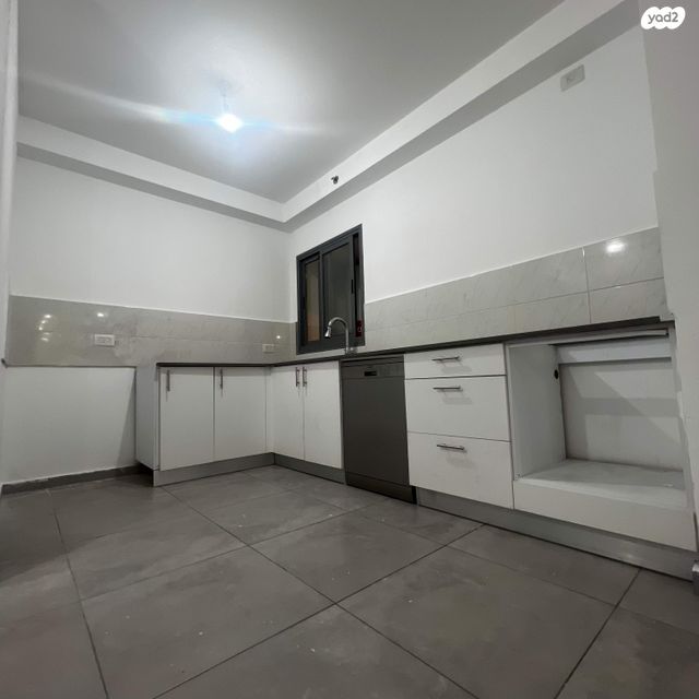 דירה, היוצרים 32, עיר היין, אשקלון