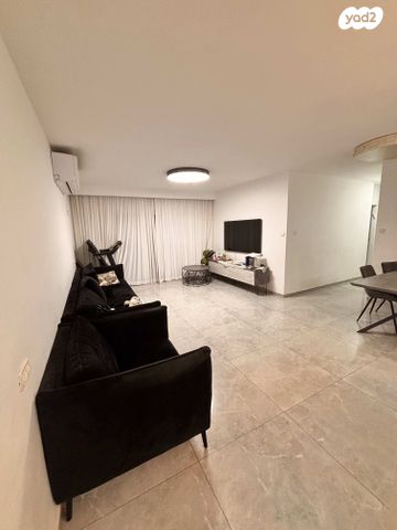 הרשל גרינשפן 20