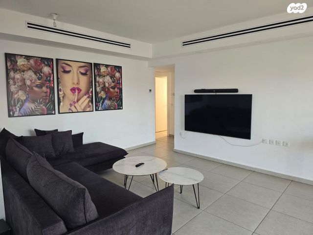 דירה, אריק איינשטיין 4, הרקפות, ראשון לציון