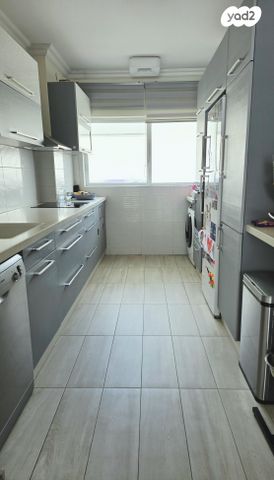 דירה, חבקוק הנביא 7, רובע י', אשדוד