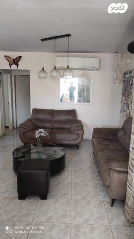 דירת גן, התבור 21, יצחק רבין, צפת