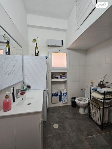 דירה, הרא"ה 71, שכונת הלל, רמת גן