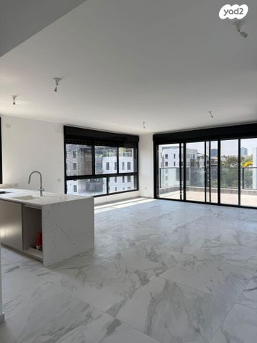 גג/ פנטהאוז, יעקב דורי 9, הרצליה הירוקה, נווה עובד, הרצליה