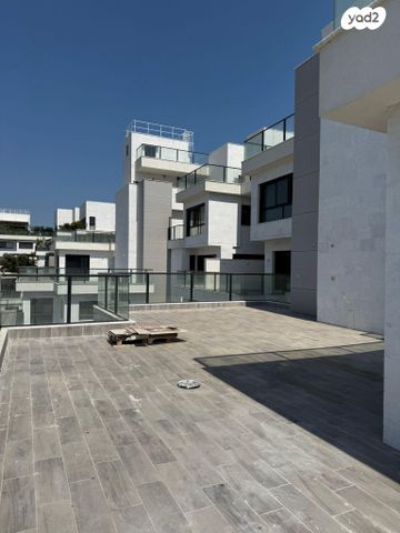 גג/ פנטהאוז, יעקב דורי 9, הרצליה הירוקה, נווה עובד, הרצליה