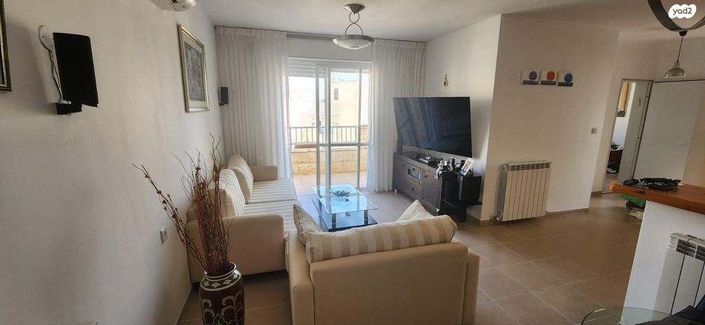 דירה, הרב יצחק נסים 5, חומת שמואל, הר חומה, ירושלים