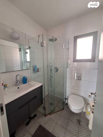 גג/ פנטהאוז, איבי נחל 1, אבני חפץ, אבני חפץ