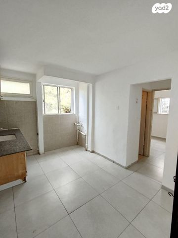 דירה, גולן 4, צפונית / רסקו, נצרת עילית / נוף הגליל