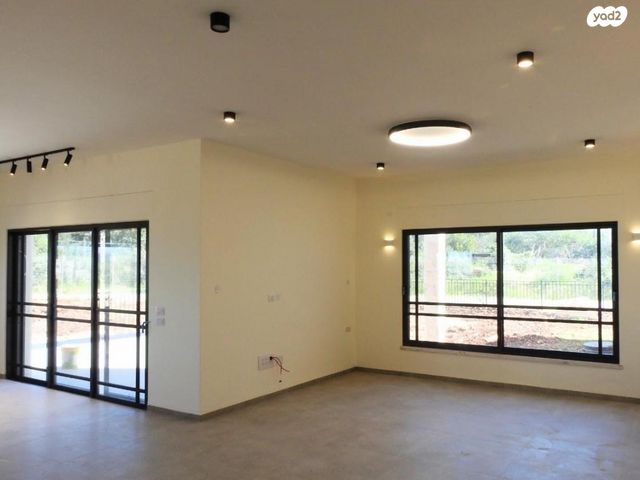 בית פרטי/ קוטג', דרך הנוף 1, נווה זיו, נווה זיו