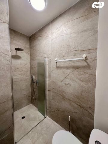 יחידת דיור, בן יהודה 12, הרצליה, חיפה