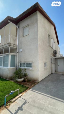 ליאון בלום 30