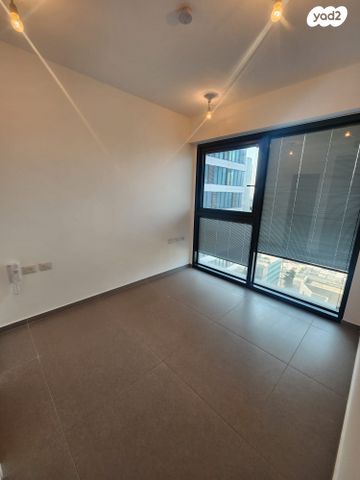 דירה, תוצרת הארץ 5, נחלת יצחק, תל אביב יפו