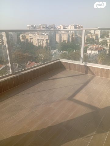 דירה, השלושה 4, מכב"י, יהוד מונוסון