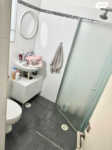 דירה, יוסף סרלין 9, נווה ברבור, כפר שלם מערב, תל אביב יפו