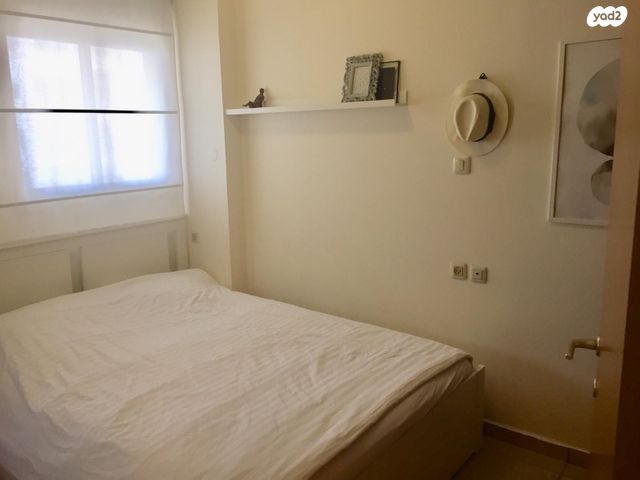 דירה, הפרחים 13, קרית הפרחים - 2005, רעננה