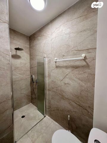 יחידת דיור, בן יהודה 12, הרצליה, חיפה