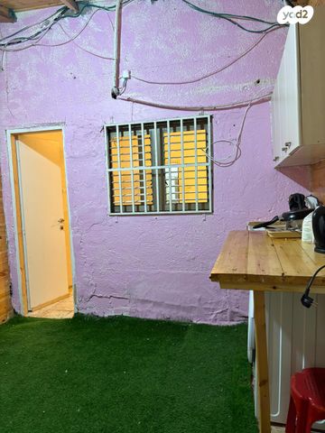 דירה, אברהם ליוואי 10, לב העיר, בת ים