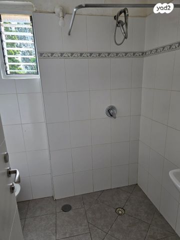 דירה, הרב מיימון 15, רובע ב', אשדוד