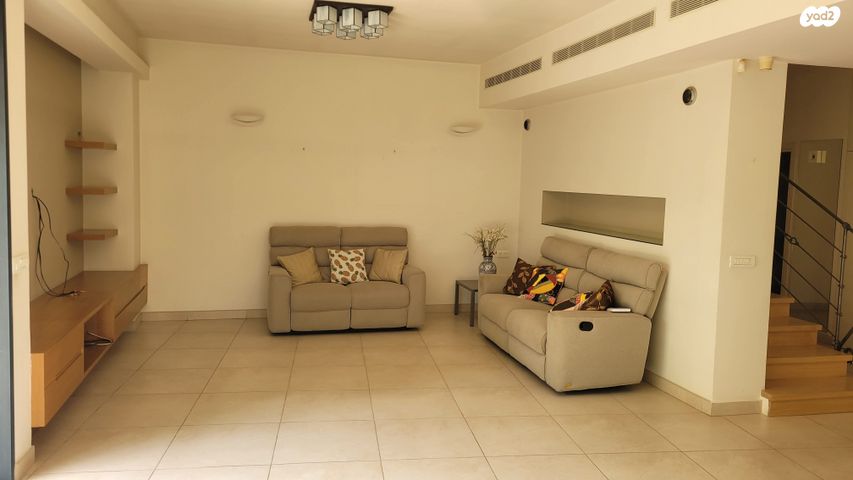 בית פרטי/ קוטג', הסלען 4, מפדה אזרחי, חולון