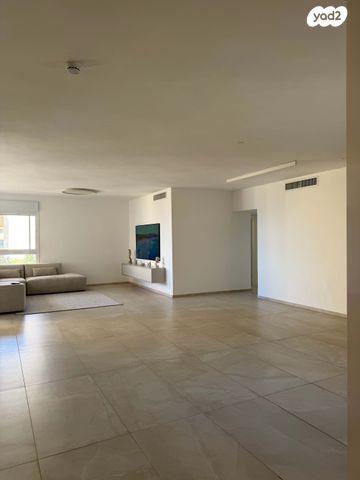 הרצל רוזנבלום 4