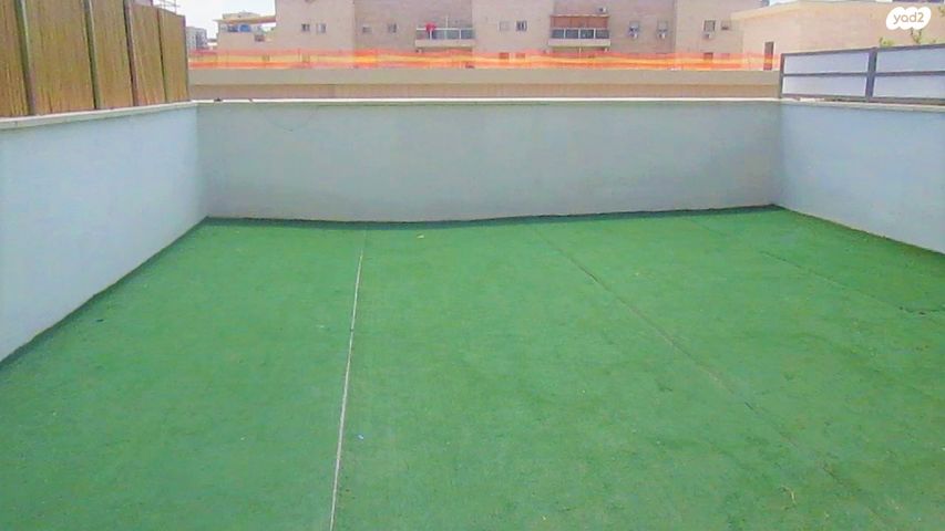 רבי מנחם פרוש 12