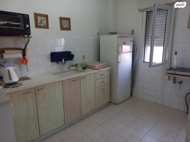 דירה, שדרות הציונות 52, עבאס, חיפה