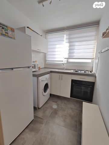 דירה, הכנסת 25, שכונה ד', באר שבע