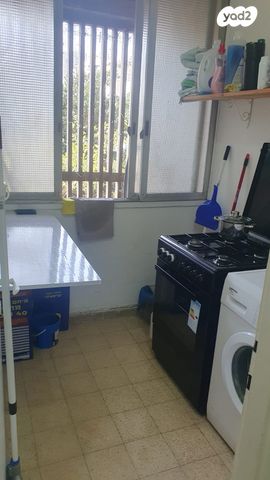 דירה, שלום אש 4, נווה גן, פתח תקווה