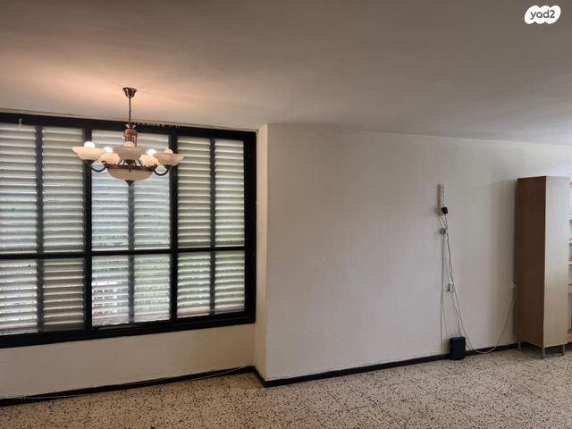 דירה, תל חי 11, מרכז, כפר סבא