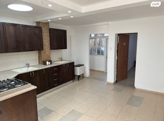 דירה, סמטת המלכים 2, שיכון ג', קרית שמונה