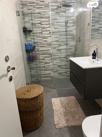 דירה, יצחק נבון 21, נאות אריאל שרון, קרית אונו