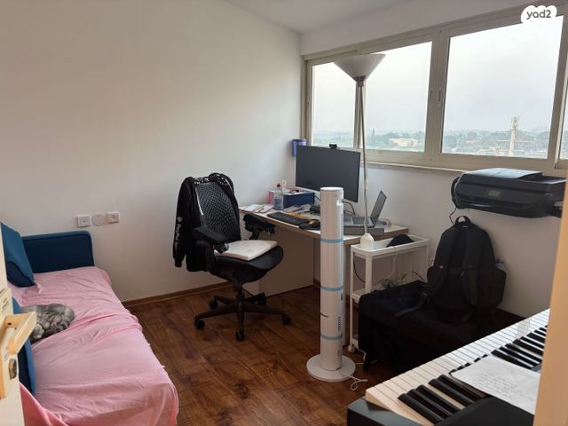 סאבלט, אלכסנדר סשה ארגוב 5, המשתלה, תל אביב יפו