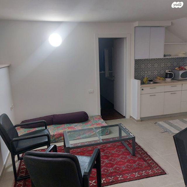 מרתף/ פרטר, גלעד 29, נירית, נירית