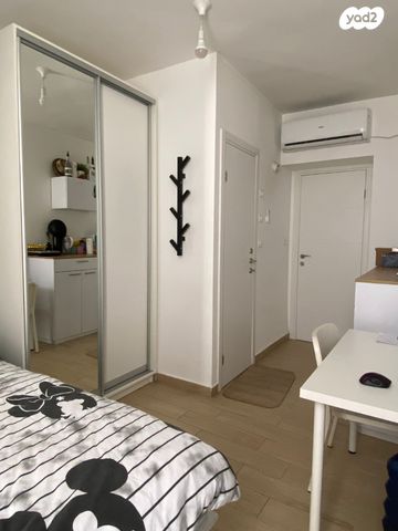 דירה, הירדן 27, נווה רם, שיכון מזרחי, רמת גן