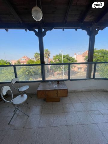 דירה, דרך הציונות 62, רובע ד', אריאל