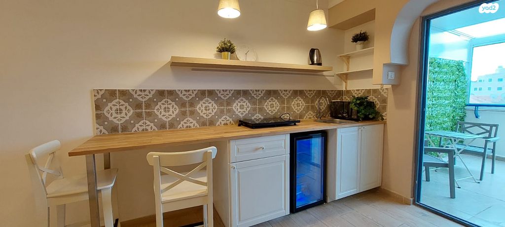 דירה, אגריפס 40, מחנה יהודה - לב העיר, ירושלים