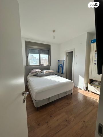 מרדכי גור 11