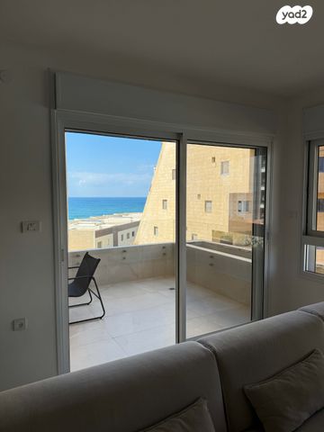 דירה, הרצל רוזנבלום 4, גלילות, תל אביב יפו