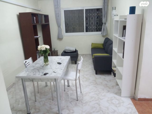 אברהם שטרן 47