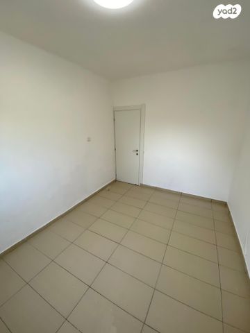 דירה, השיקמה 49, דרום מערב ותיק, בת ים