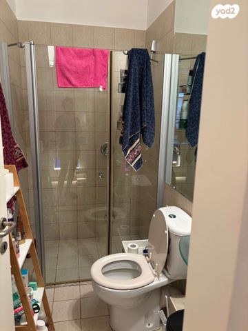 סאבלט, אלכסנדר סשה ארגוב 5, המשתלה, תל אביב יפו