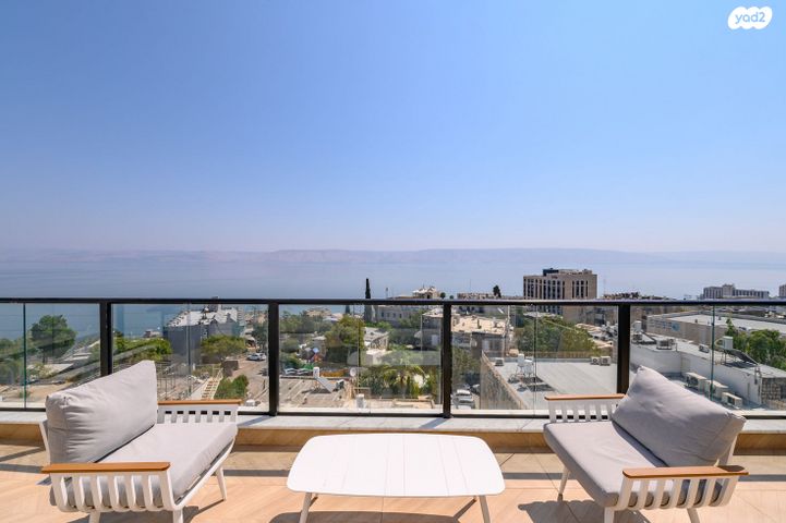 גג/ פנטהאוז, הצנחנים 5, קרית שמואל, טבריה