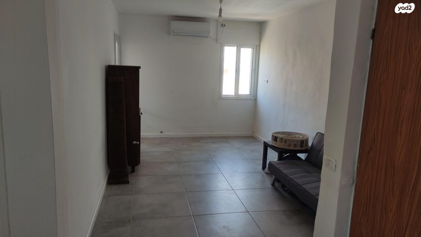 דירה, יוסף שפרינצק 29, שיכון א', קרית שמונה