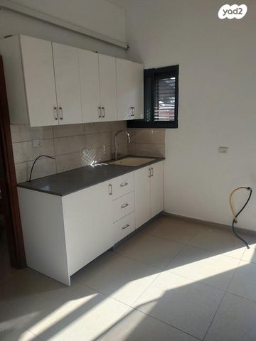 יחידת דיור, האלון 18, שאר העיר, כפר יונה