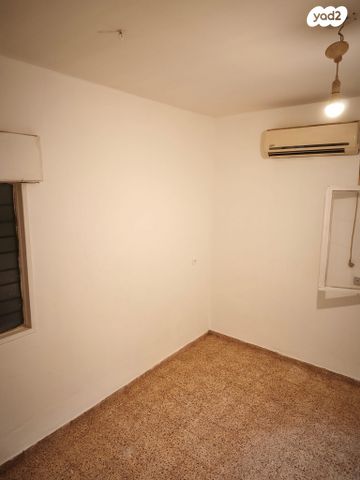 יחידת דיור, ארתור הנטקה 30, אחוזה, חיפה